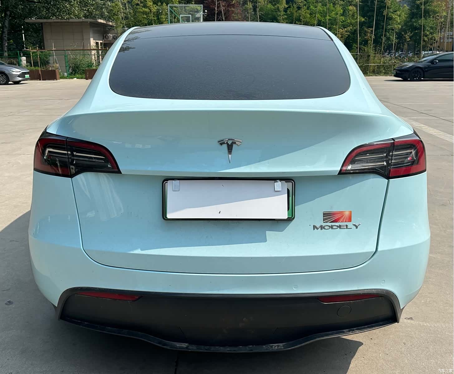 Tesla Model Y, 2022 29