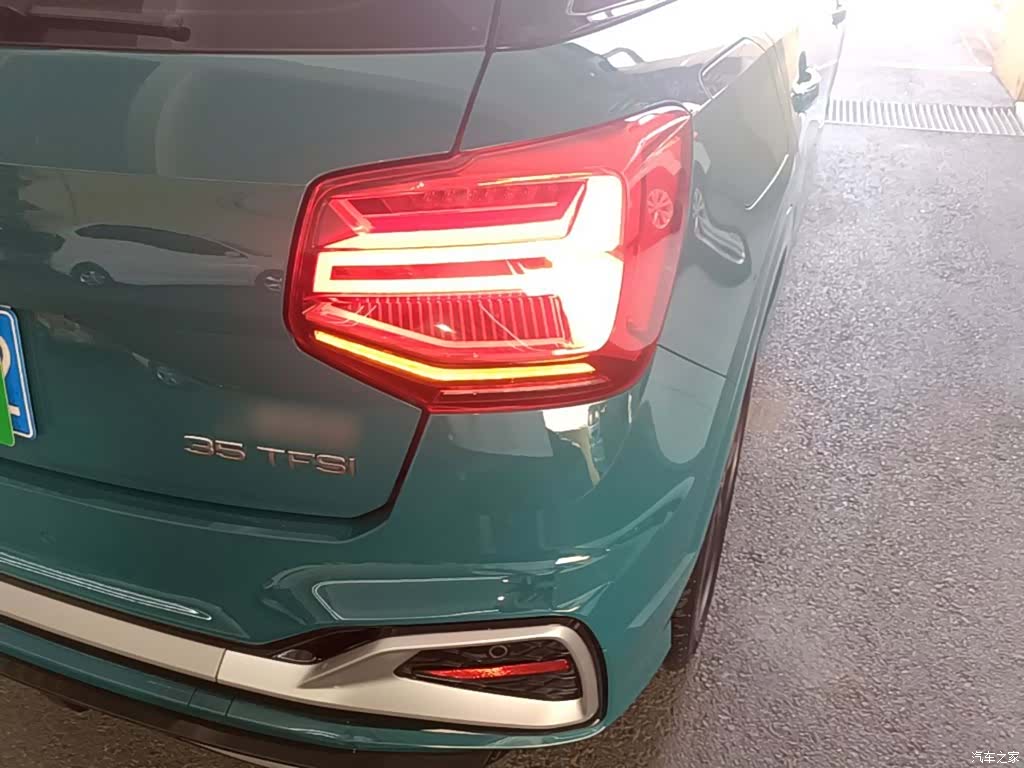 Audi Q2L, 2022 8