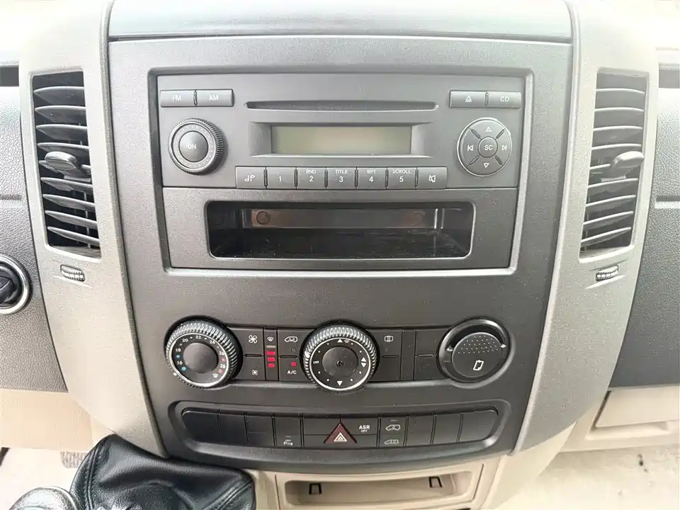 Mercedes-Benz Lingte