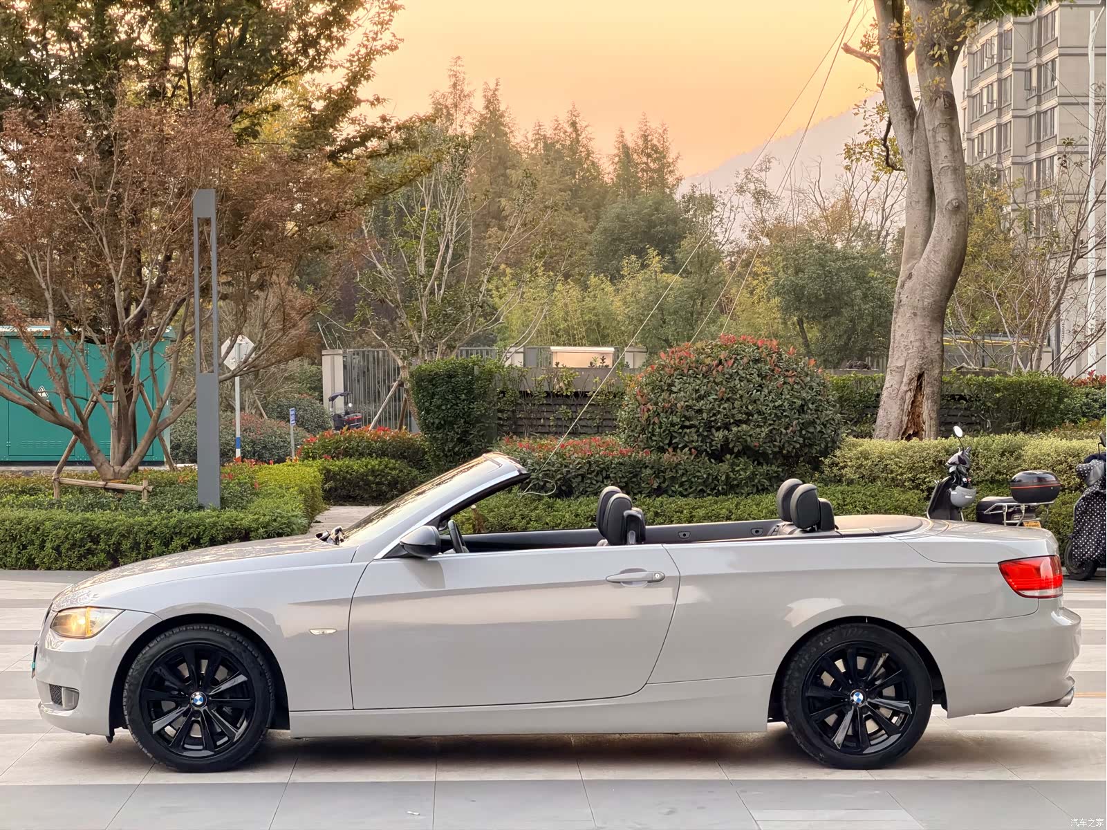 BMW 3 Series, 2009 16