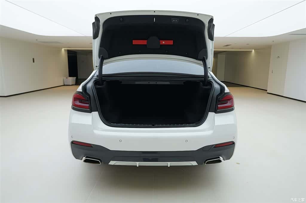 BMW 5 Series, 2024 6