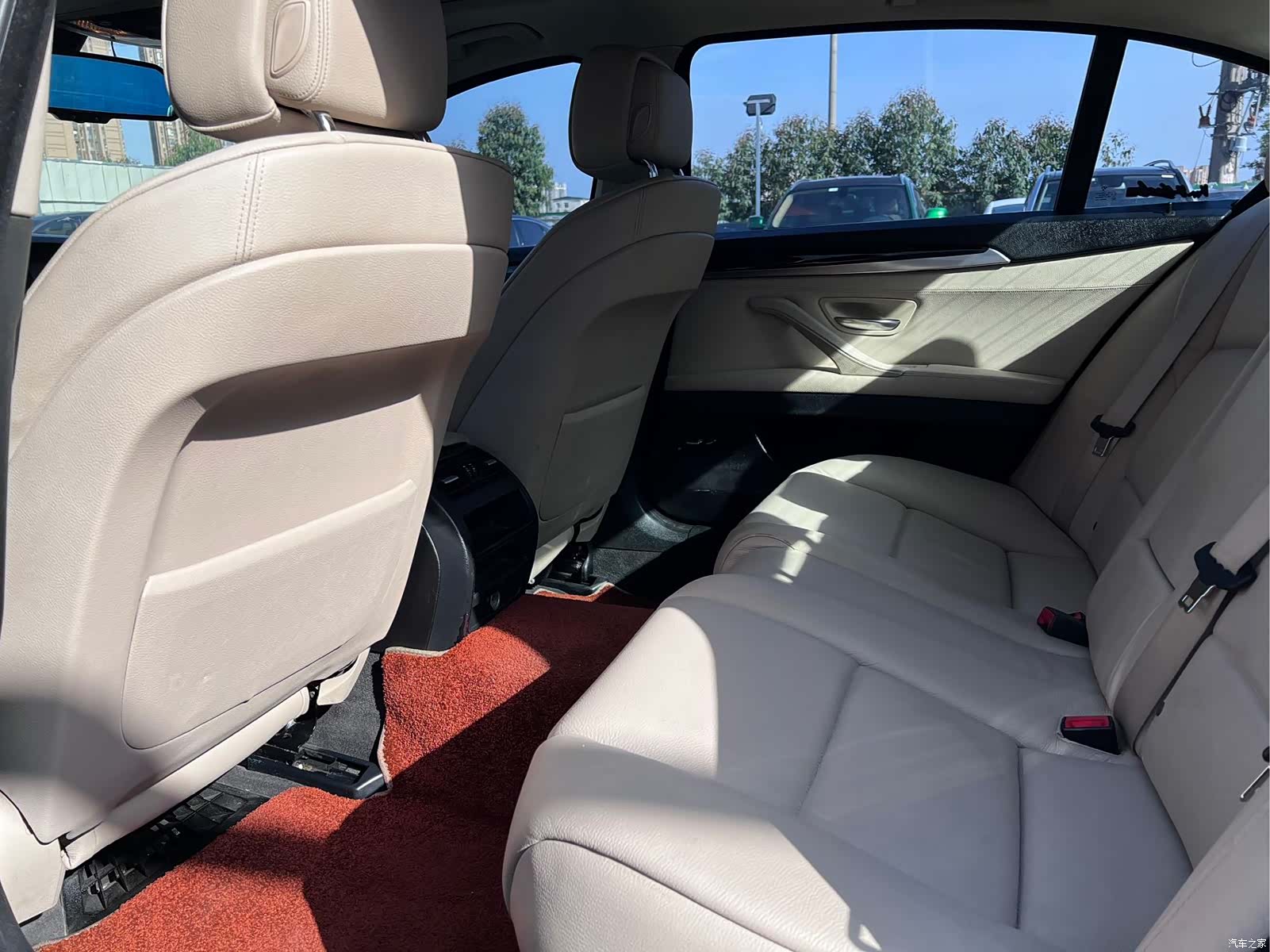 BMW 5 Series, 2012 10