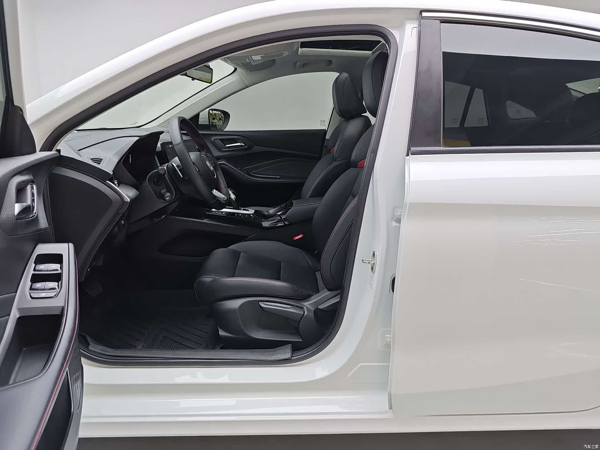 MG MG5, 2021 6