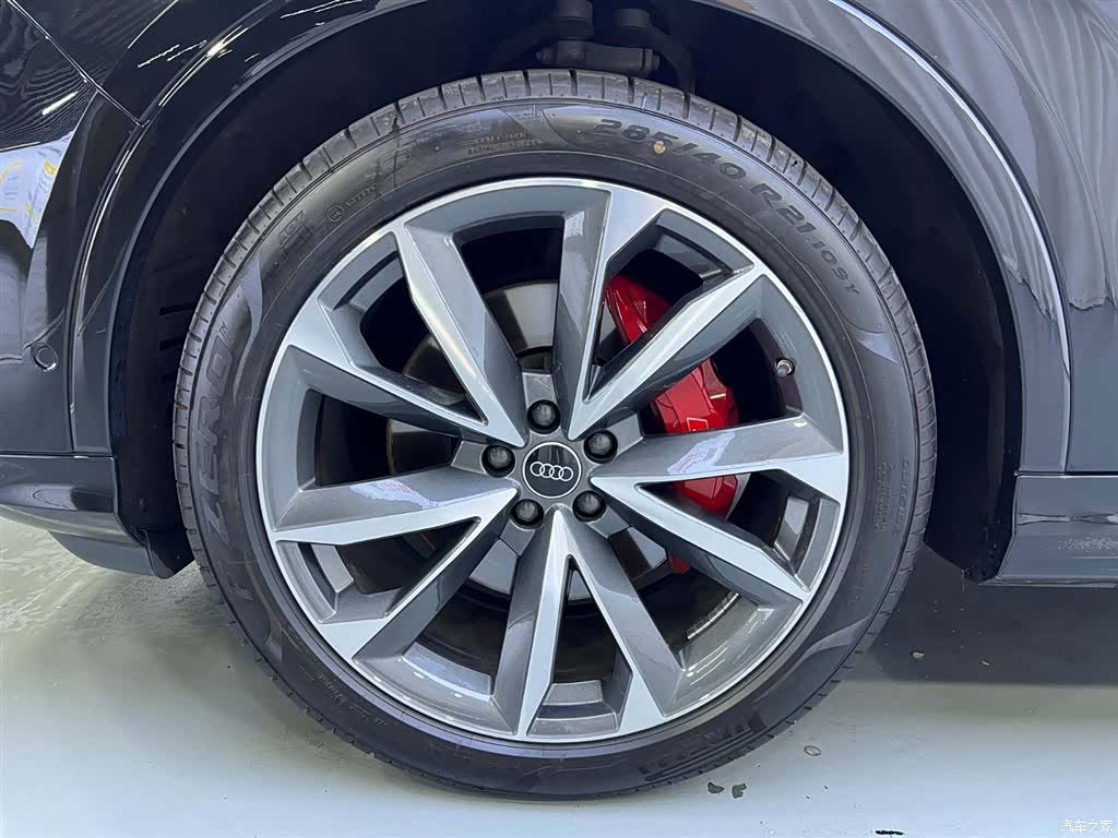 Audi Q7, 2023 27