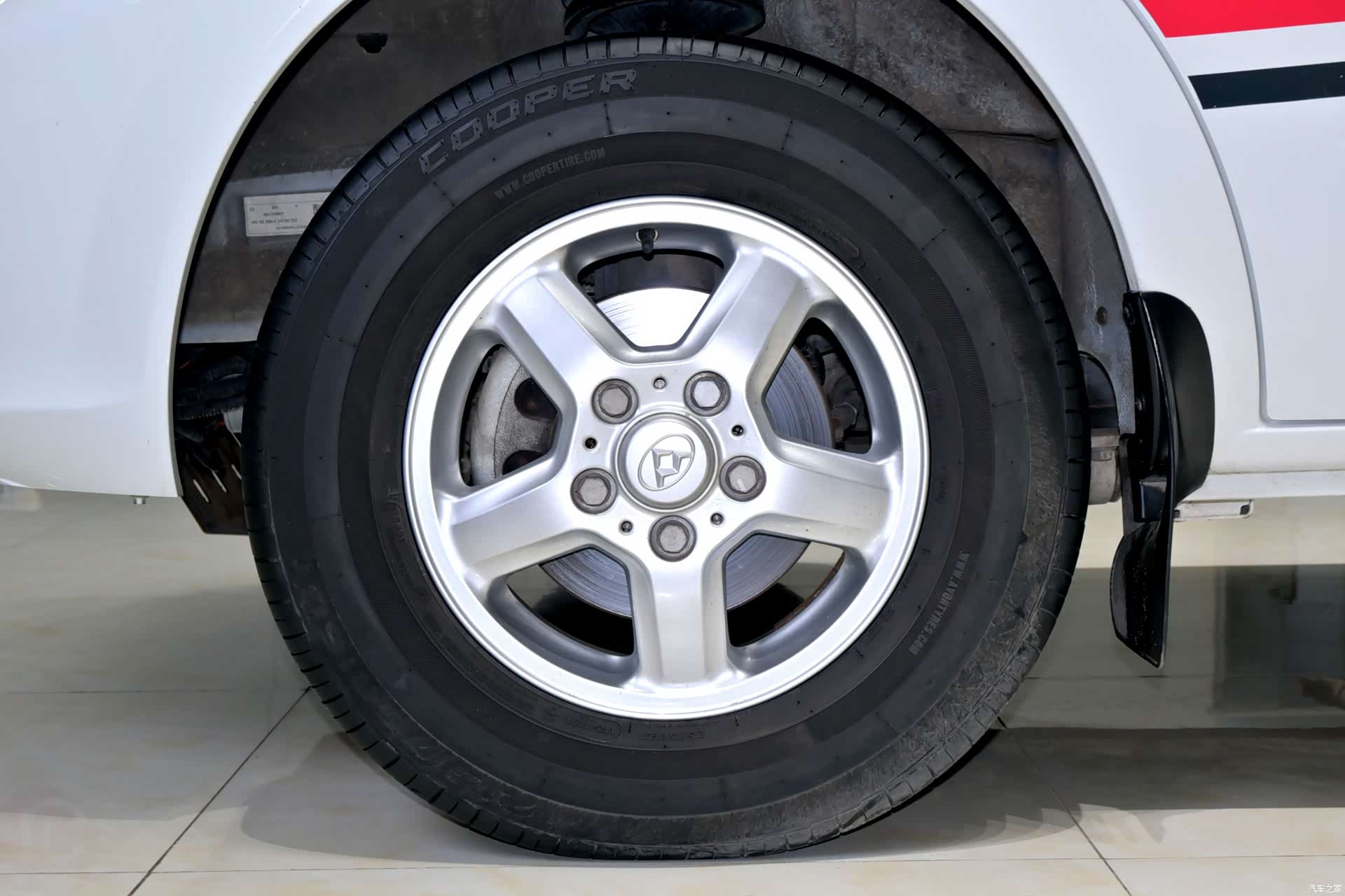 Maxus V80, 2018 33