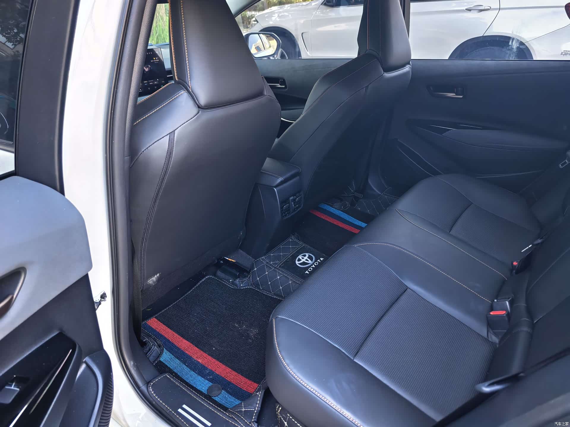 Toyota Corolla, 2026 11
