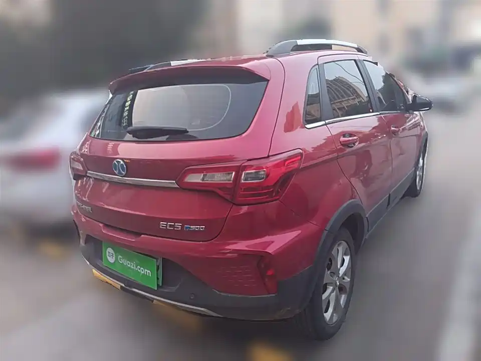 BAIC EC5