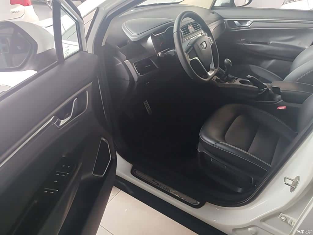 Geely Emgrand, 2017 16