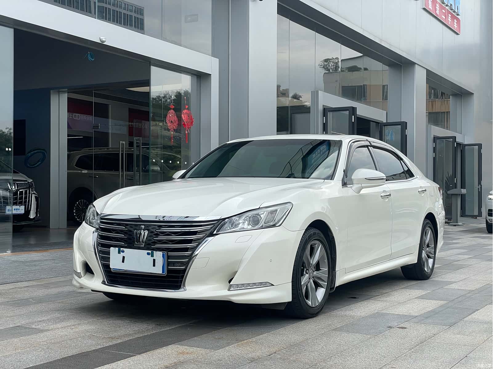 Toyota Crown, 2016 17