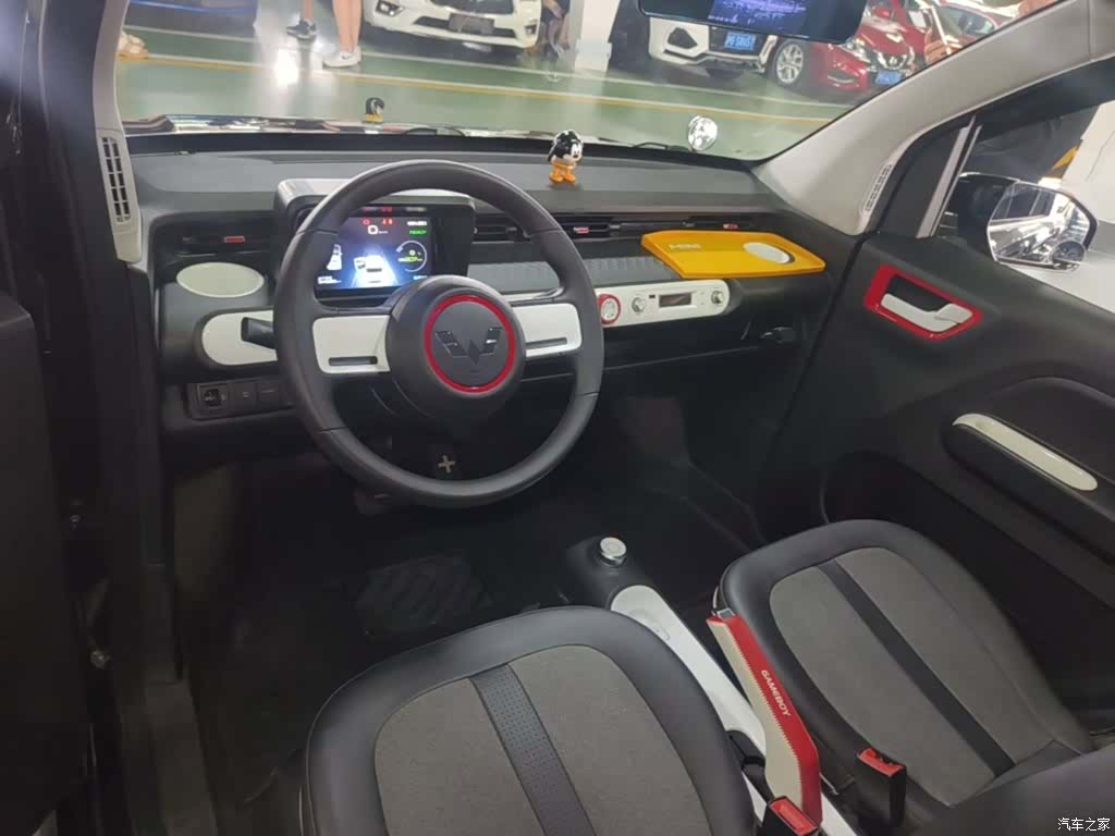 Wuling MINIEV, 2022 10