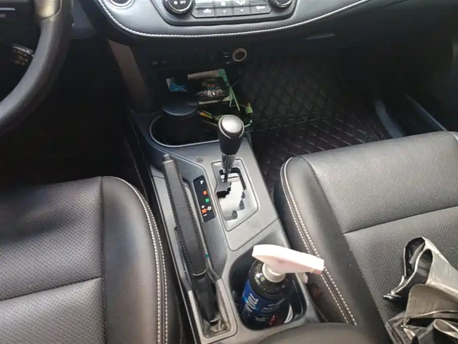 Toyota RAV4 Rongfang