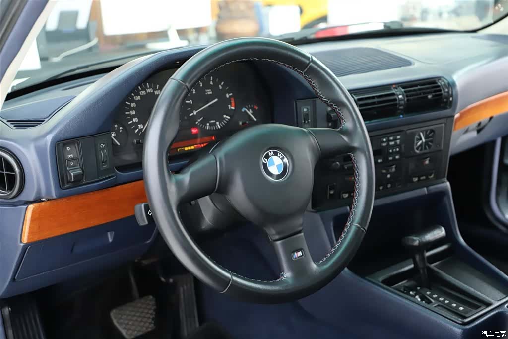 BMW 5 Series, 2004 11