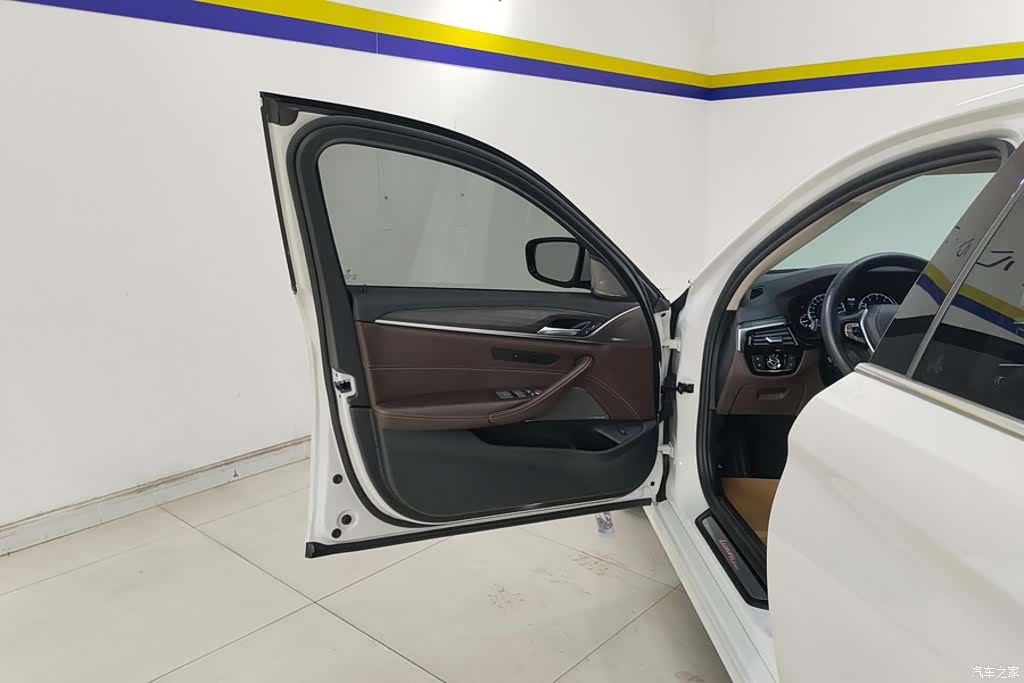 BMW 5 Series, 2018 7