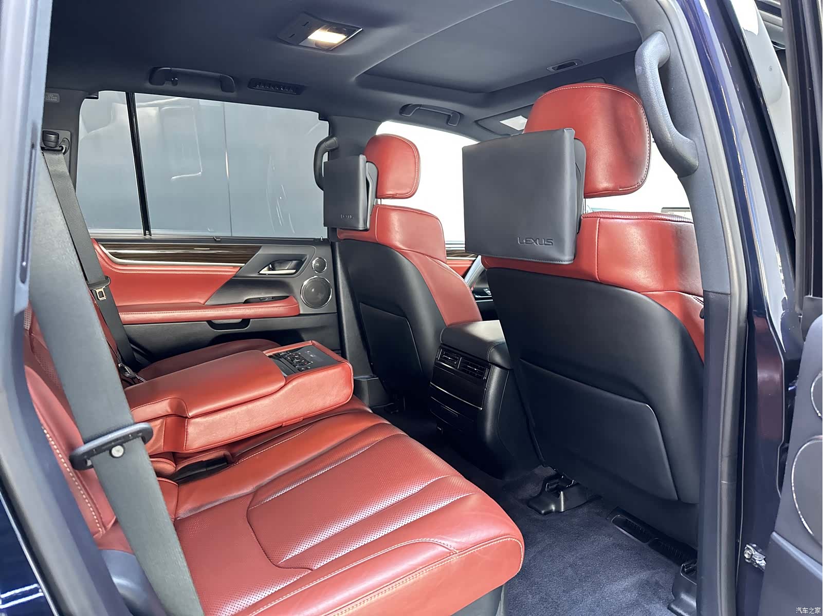 Lexus LX, 2018 14