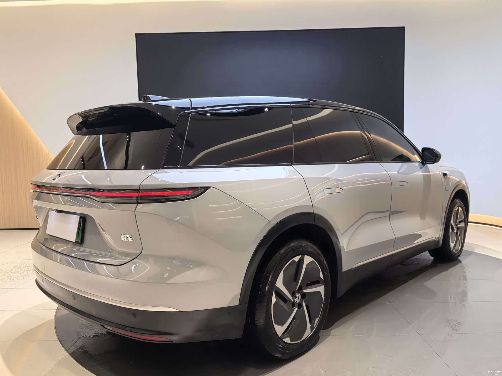 NIO ES8, 2024 6