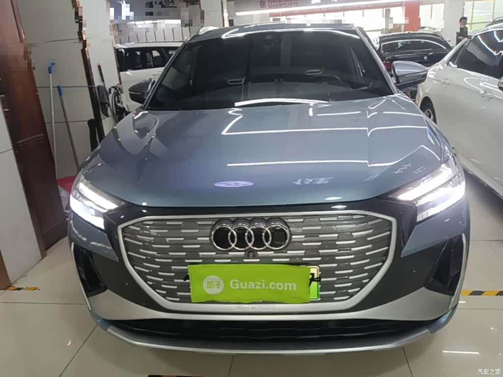 Audi Q4 e-tron, 2023 3