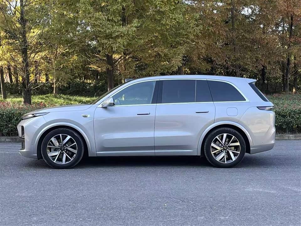 Li Auto Ideal L8
