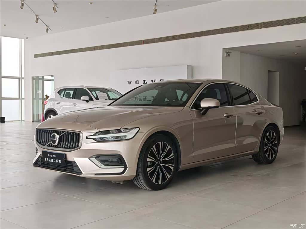 Volvo S60, 2024 1
