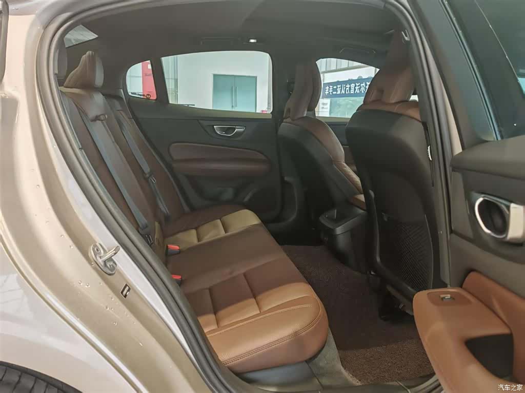 Volvo S60, 2024 20