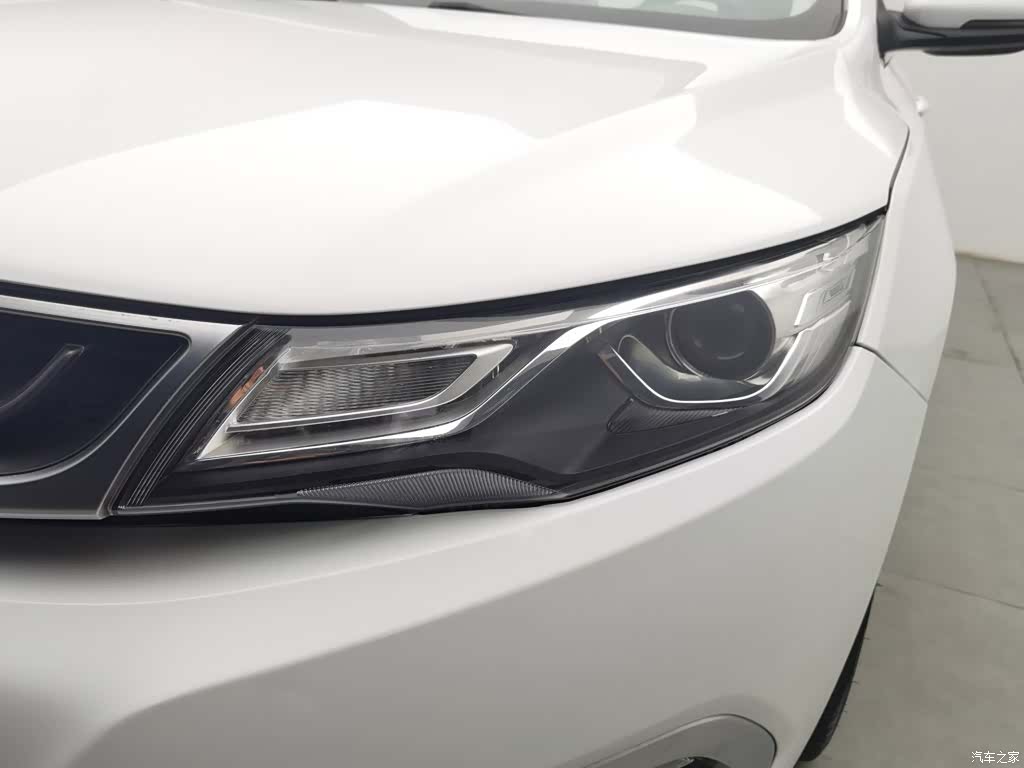 Geely Emgrand, 2016 7