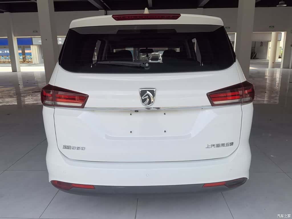 Wuling 360, 2018 6
