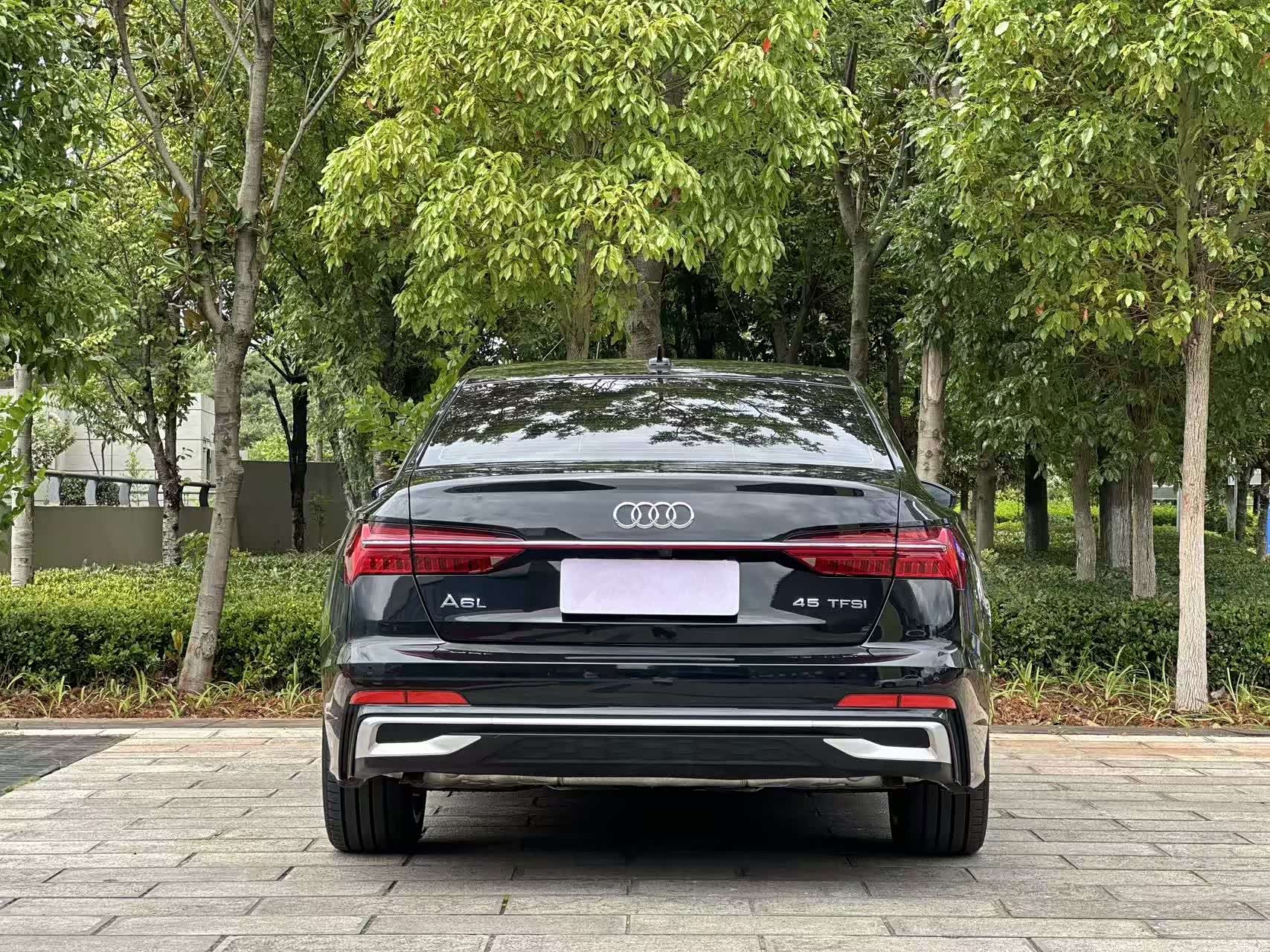 Audi A6L, 2020 все фото