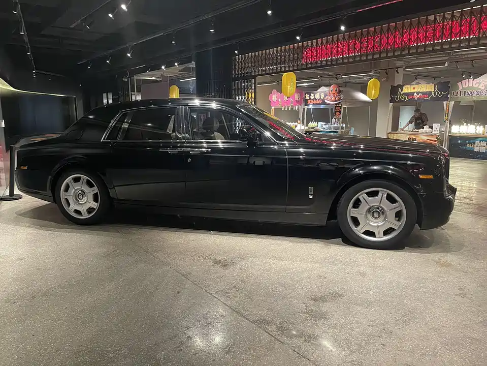 Rolls-Royce Phantom