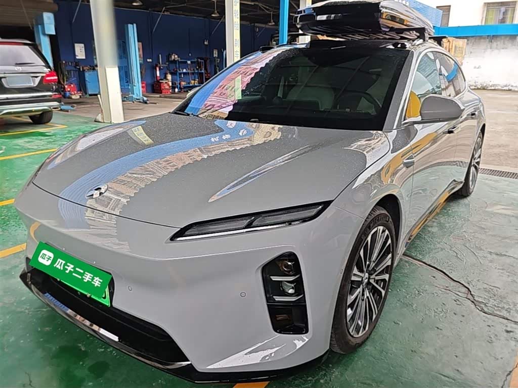 NIO ET5