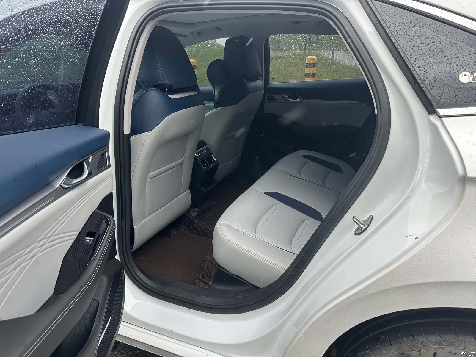 Geely Preface, 2022 8