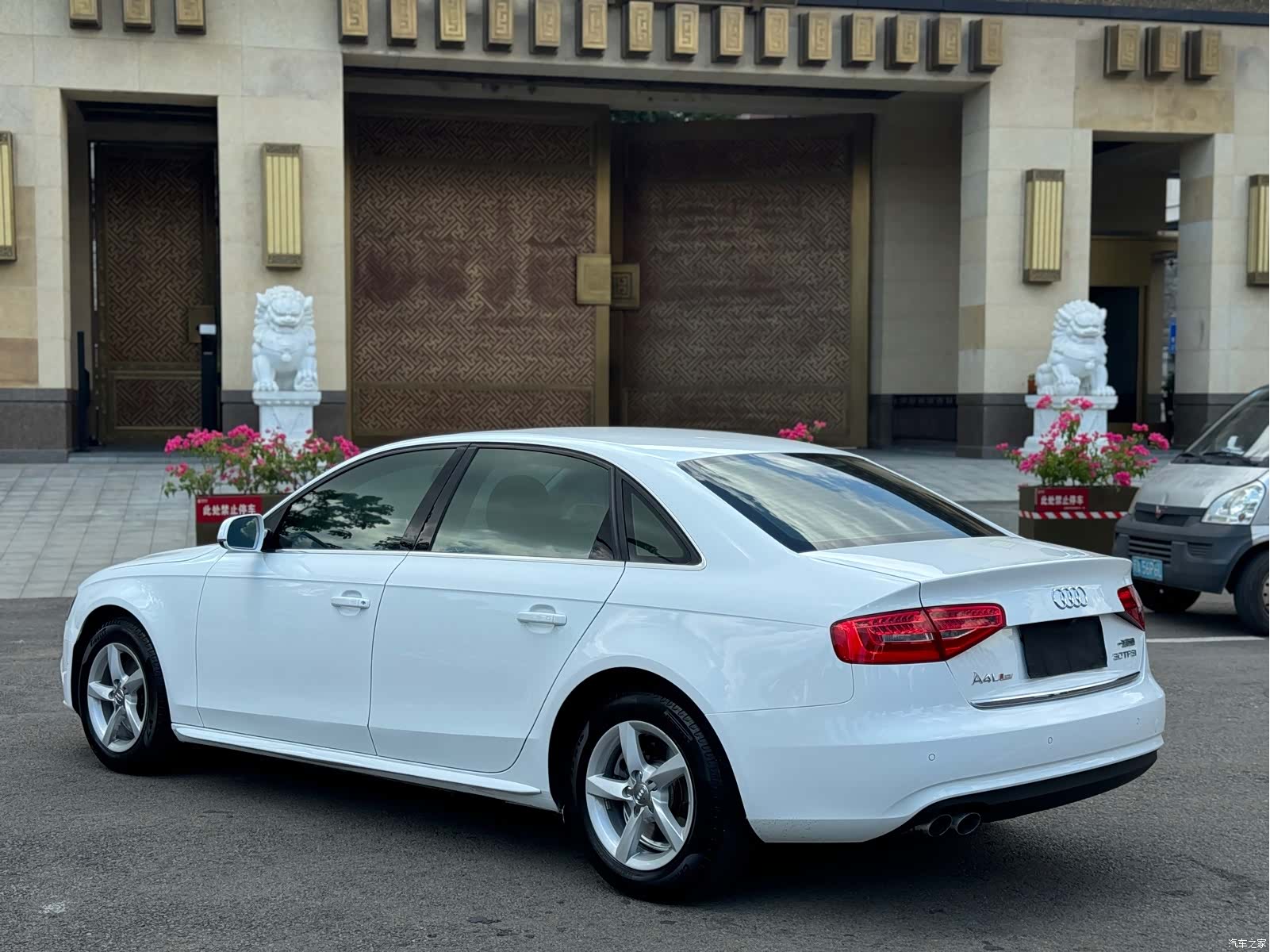 Audi A4L, 2016 17