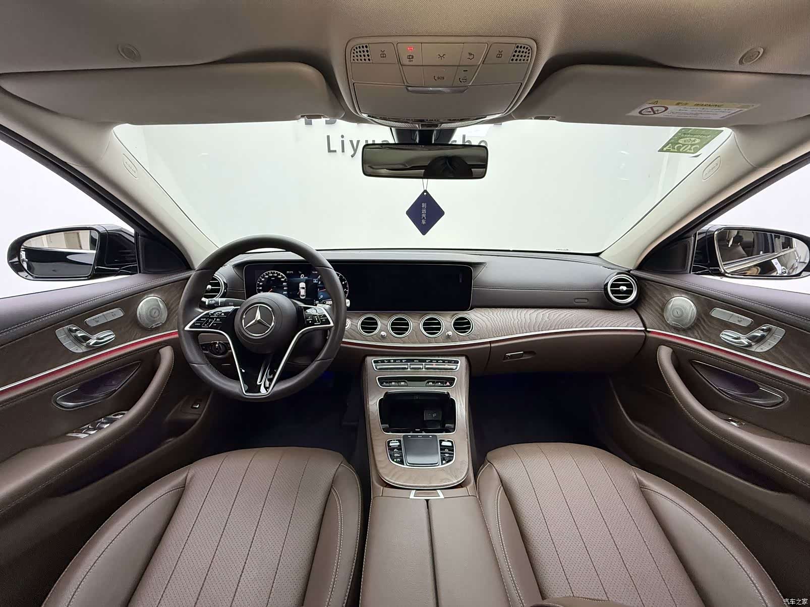 Mercedes-Benz E-Class, 2022 9