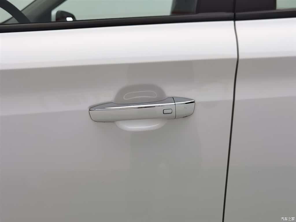 Roewe RX5, 2020 18