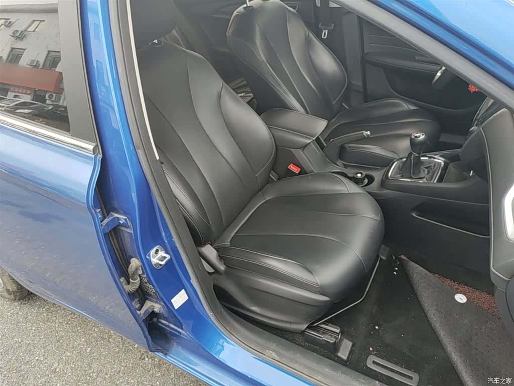 Roewe i5, 2019 25