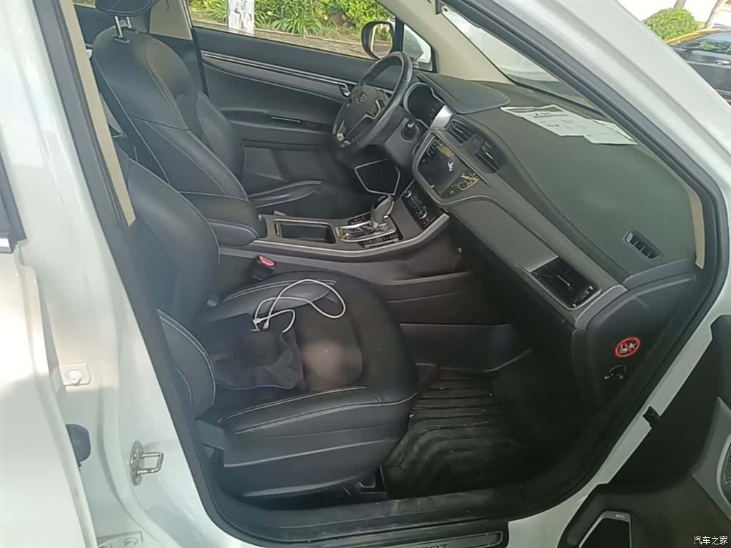 Geely Emgrand, 2019 24