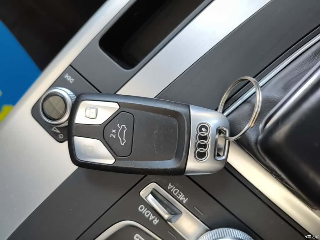 Audi Q5L, 2019 9
