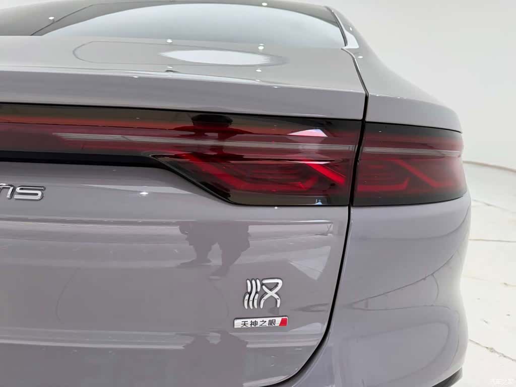 BYD Han, 2025 10