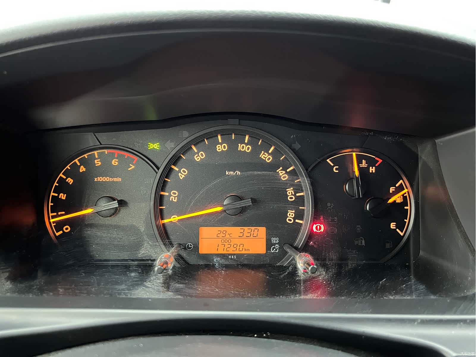 Toyota HiAce, 2016 14