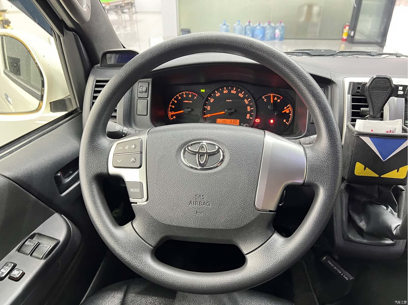 Toyota HiAce, 2016 13