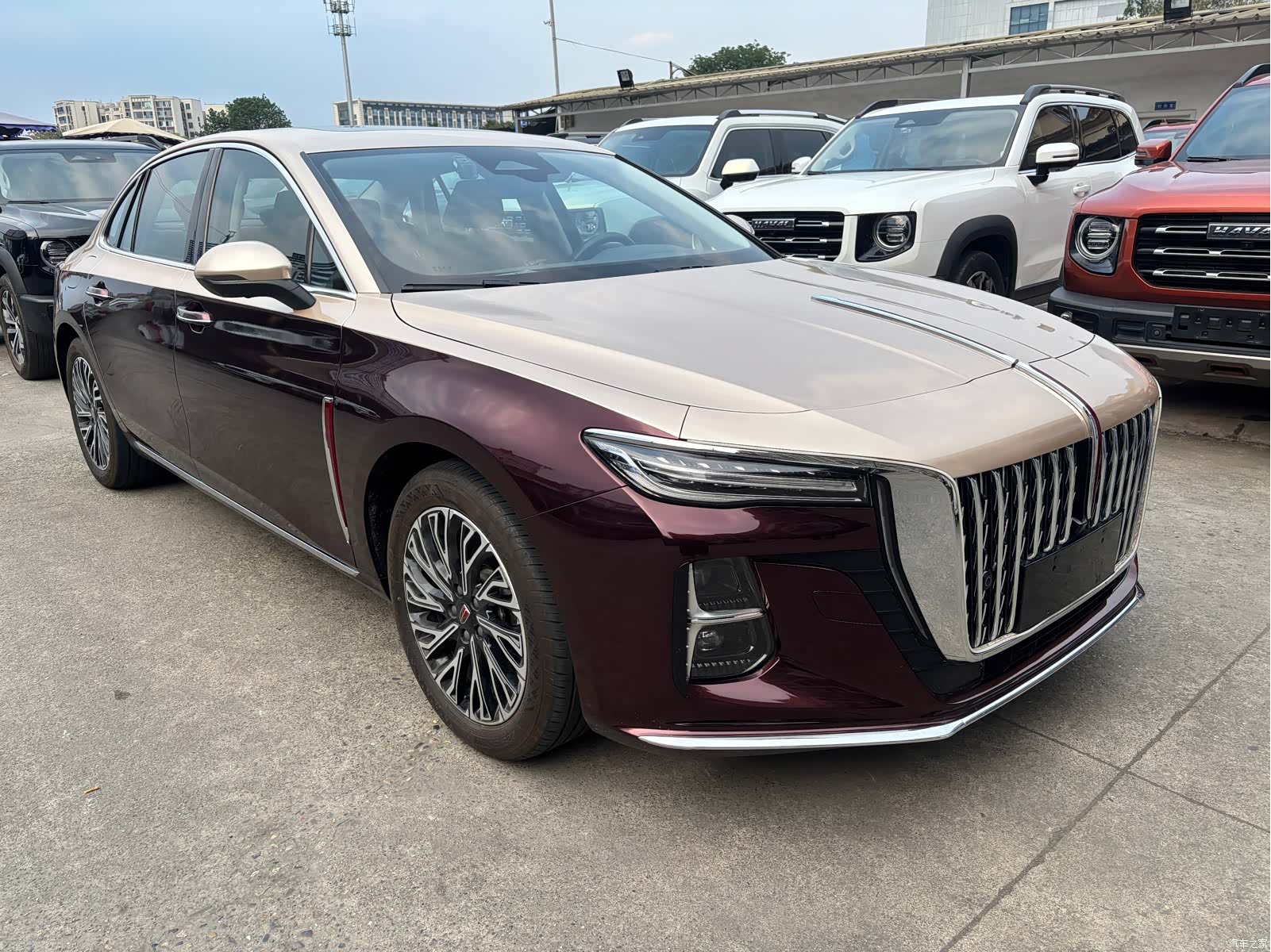 Hongqi H5, 2024 3