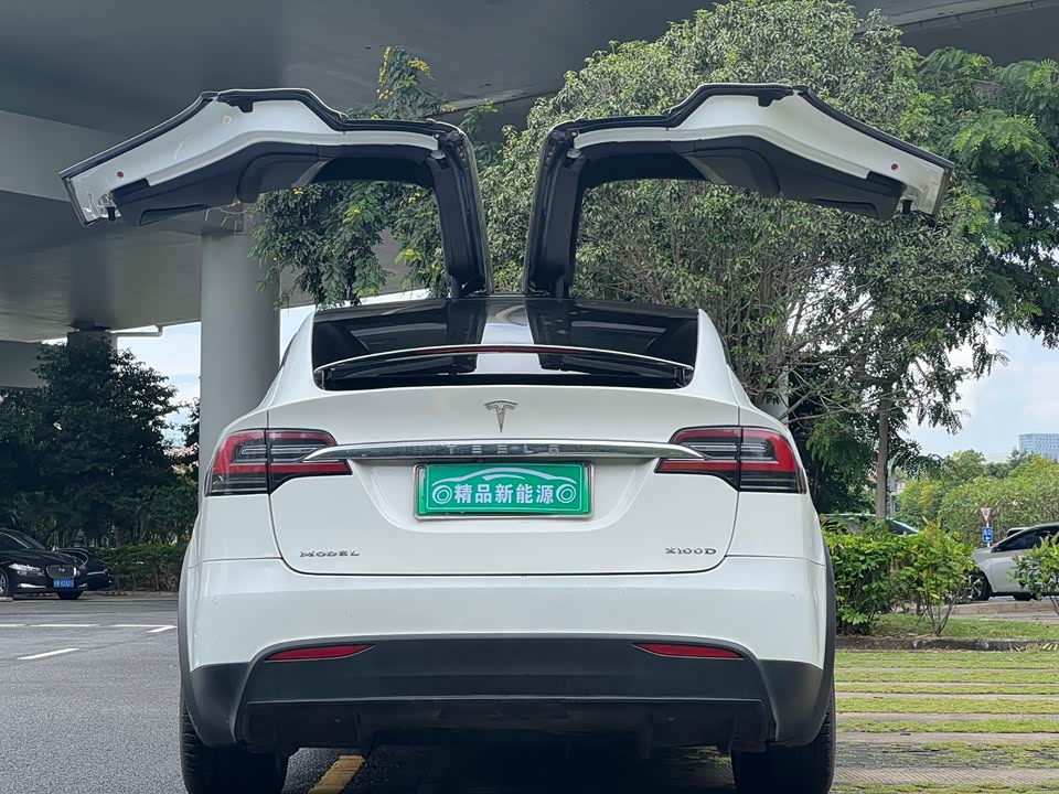 Tesla Model X
