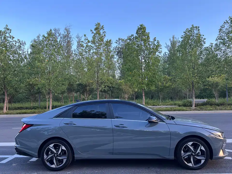 Hyundai Elantra Hyundai Elantra
