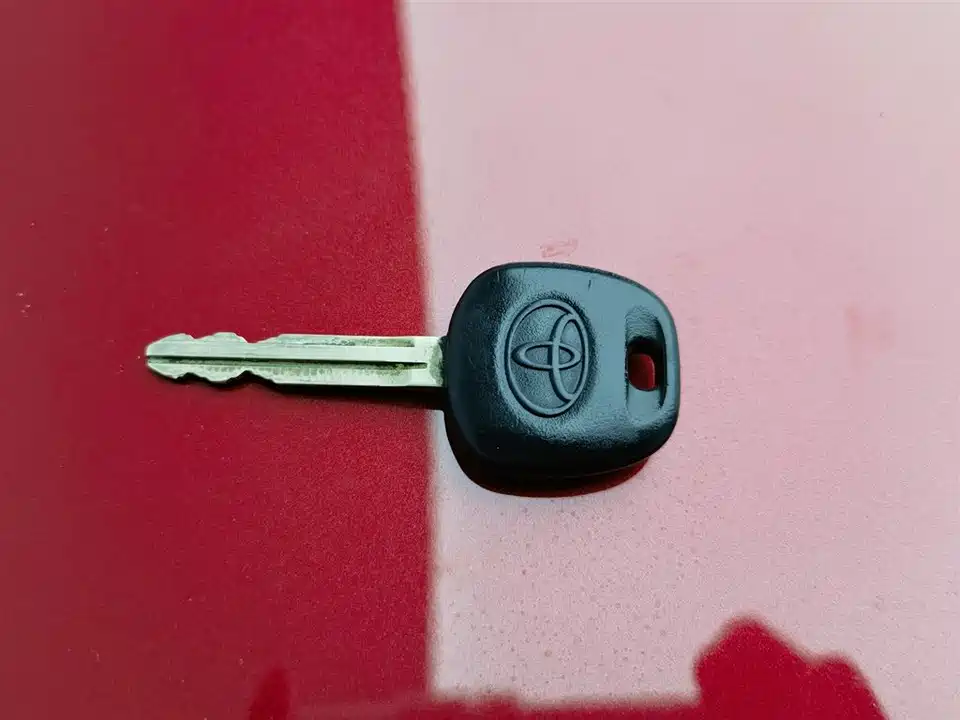 Toyota YARiS L to enjoy