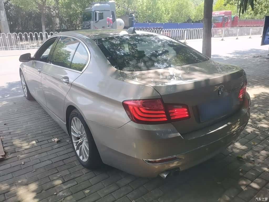 BMW 5 Series, 2015 все фото