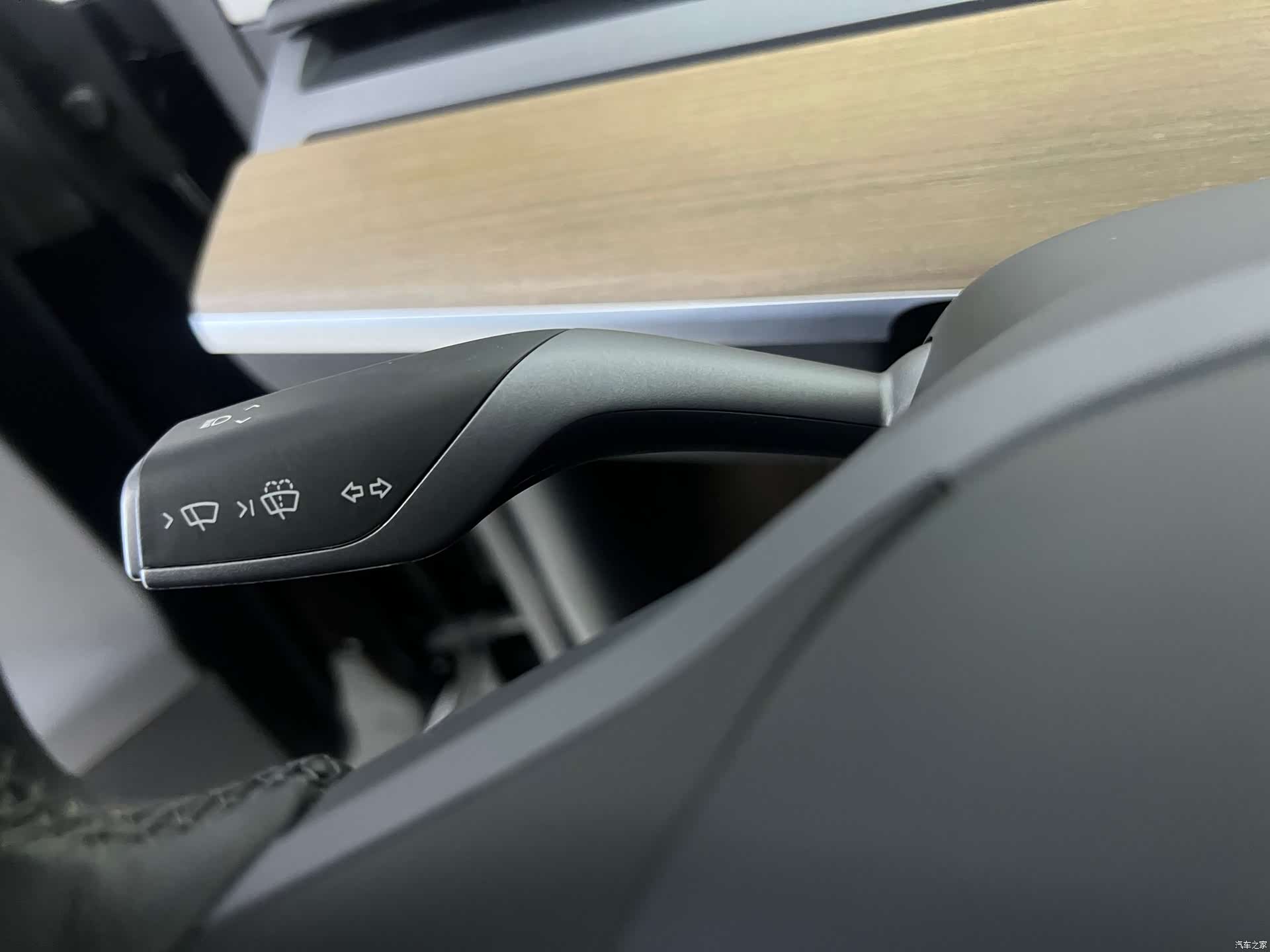 Tesla Model Y, 2023 10