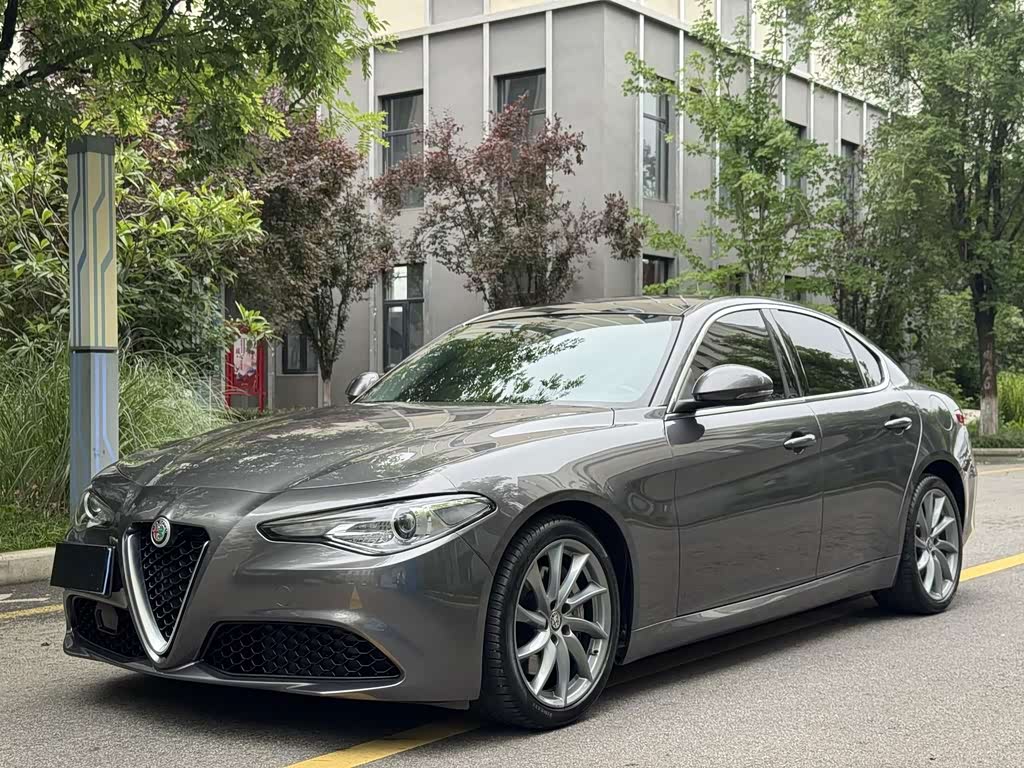 Alfa Romeo Giulia