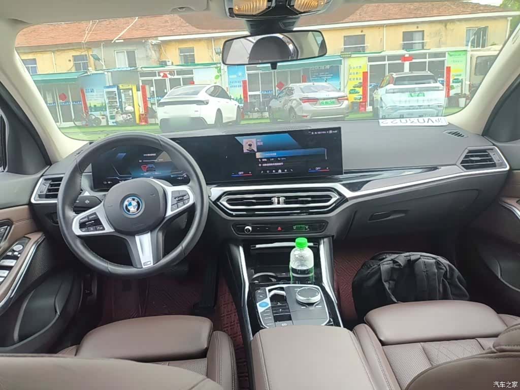 BMW i3, 2024 10