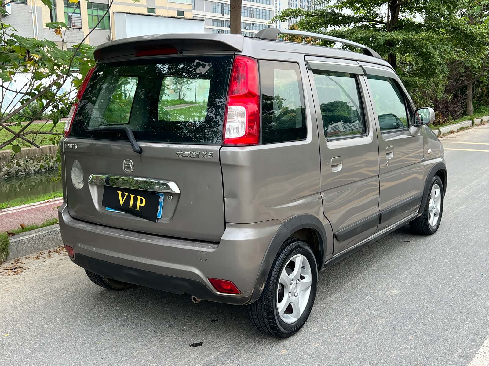 Suzuki X5, 2014 7