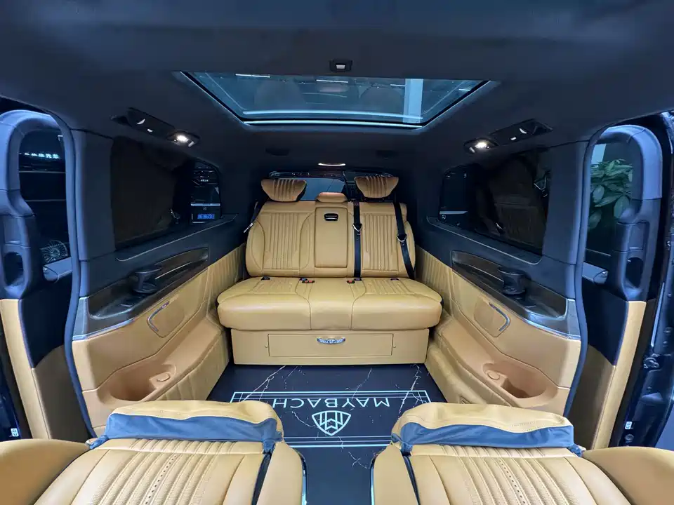 Mercedes-Benz V-class