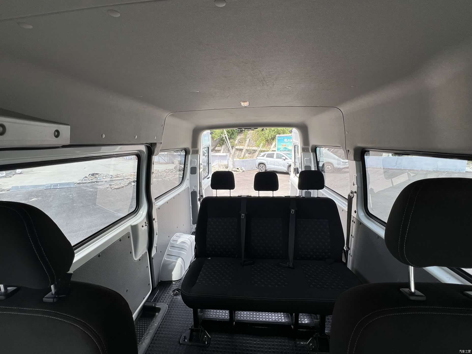 Maxus V80, 2024 все фото