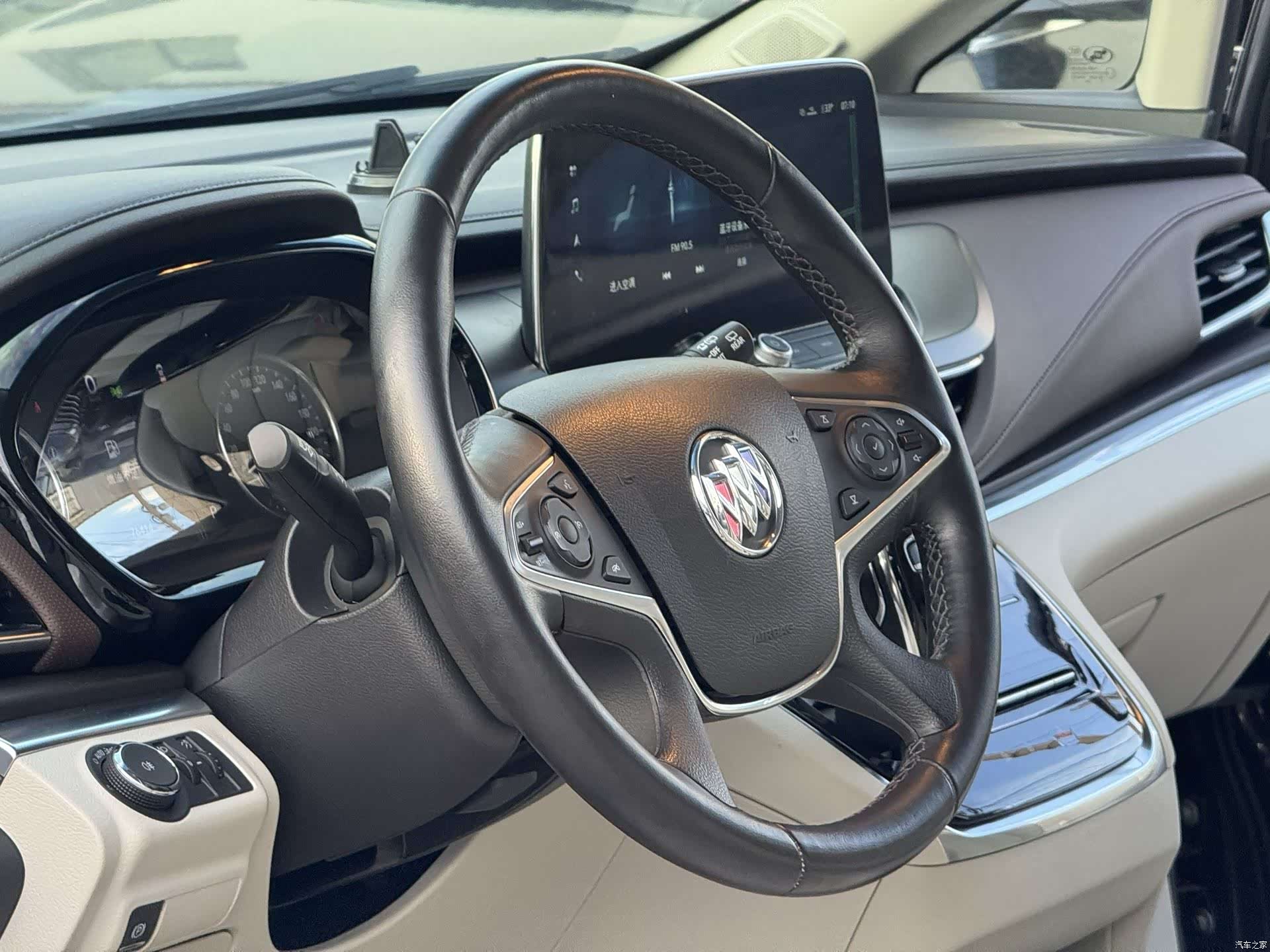 Buick GL8, 2021 9